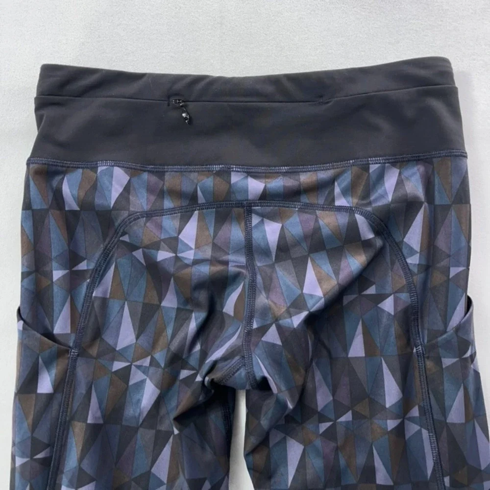 Lululemon‎ Speed Tight Women 6 Stained Glass / Black Pockets